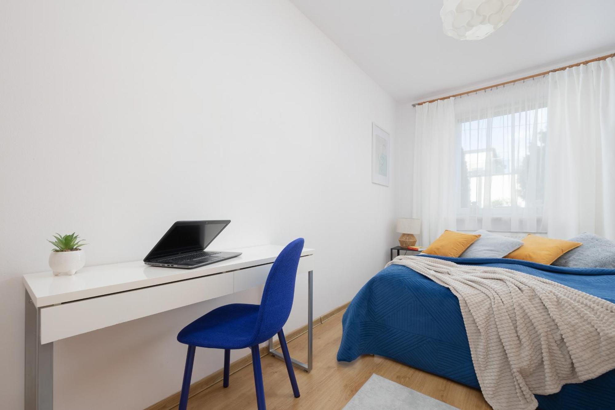 Na Parterze Z Parkingiem I Biurkiem Do Pracy Zdalnej W Piasecznie By Renters Piaseczno (Masovia)